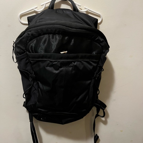 Lululemon run all day 15L backpack black - Picture 3 of 14